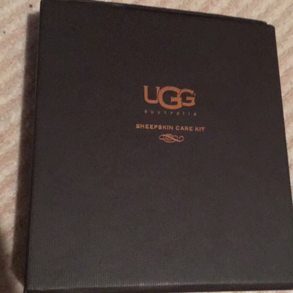 UGG cleaning kit